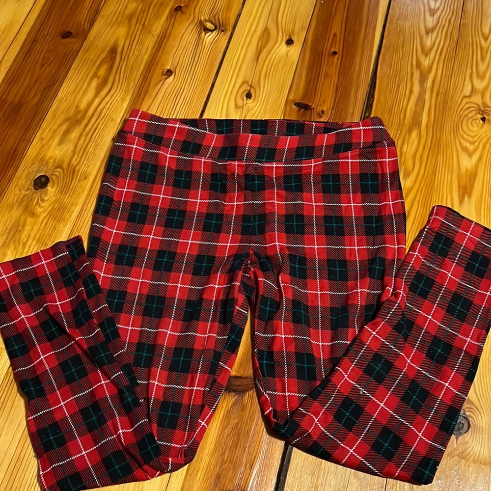 Women’s plaid leggings